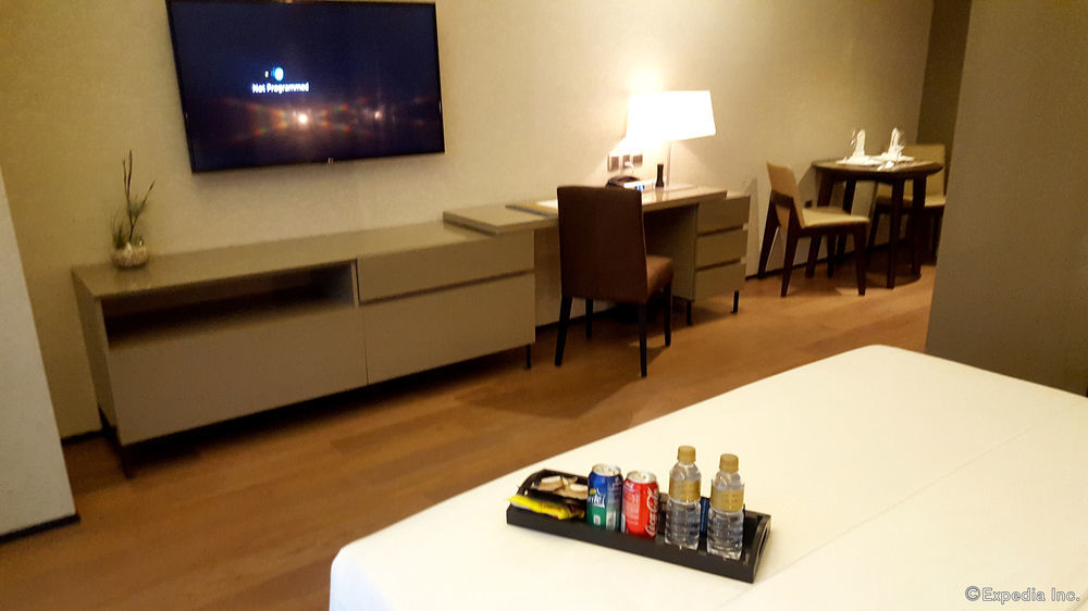 I'm 5* Makati City